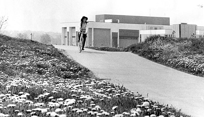 Photo memory 68 - Bicyclist on path from ES and LS