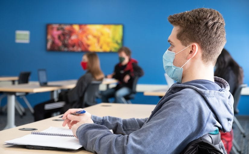 students wearing masks in a UW-Green Bay Manitowoc Campus classroom